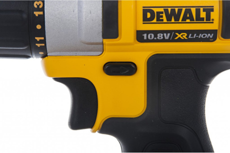 Купить Аккумуляторный шуруповерт DeWalt DCF 610 S2 фото №3